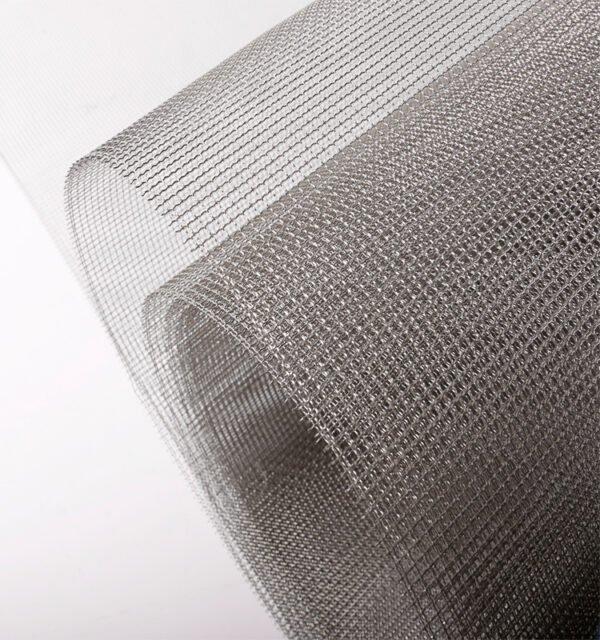 High-strength stainless crimped wire cloth offering consistent mesh openings for precise filtration and long service life