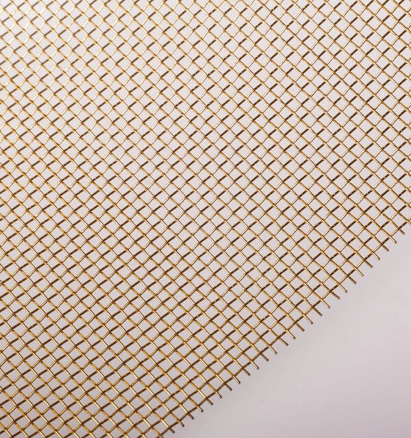 Industrial-grade crimped wire mesh with reinforced construction engineered for durability in separation applications